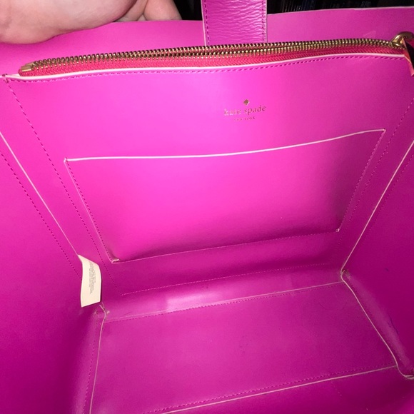 SOLD- FINAL SALE Kate Spade PURSE - Picture 6 of 8